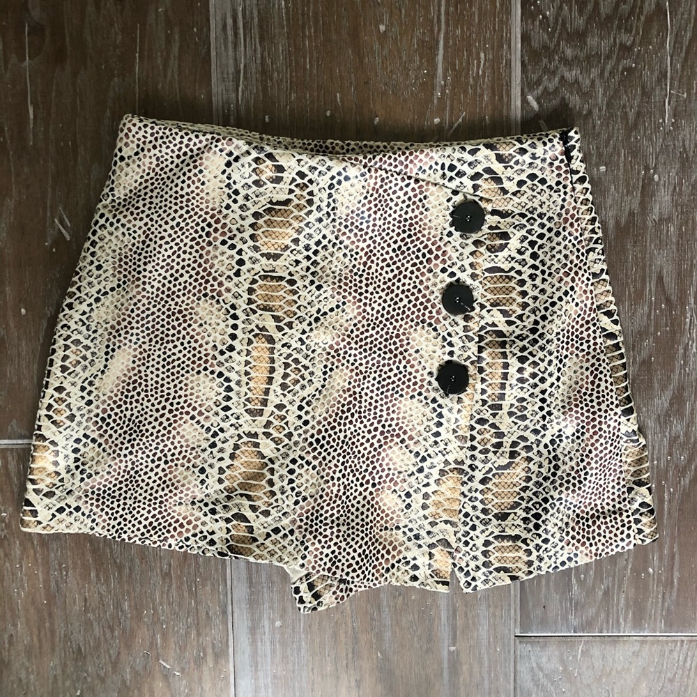Zara Snakeskin Faux Leather Skort